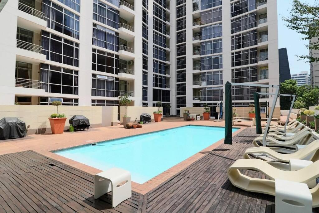 Upmarket Sandton Hydro Park Apartments Johannesburg Eksteriør billede