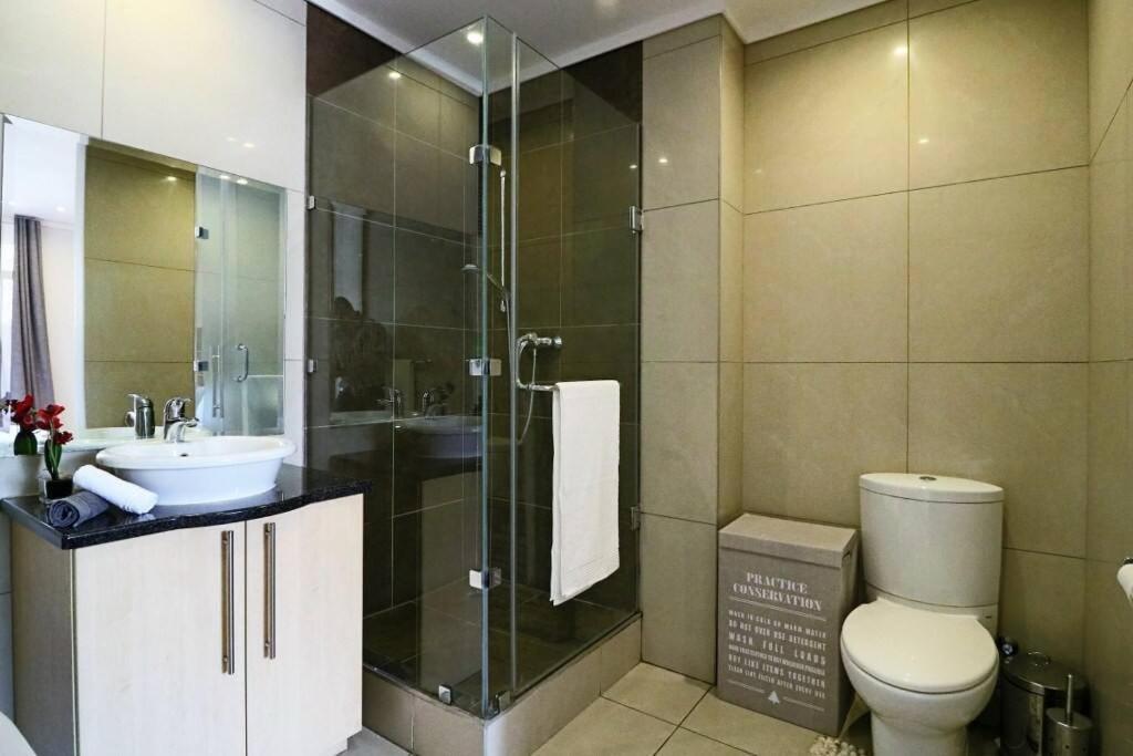 Upmarket Sandton Hydro Park Apartments Johannesburg Eksteriør billede