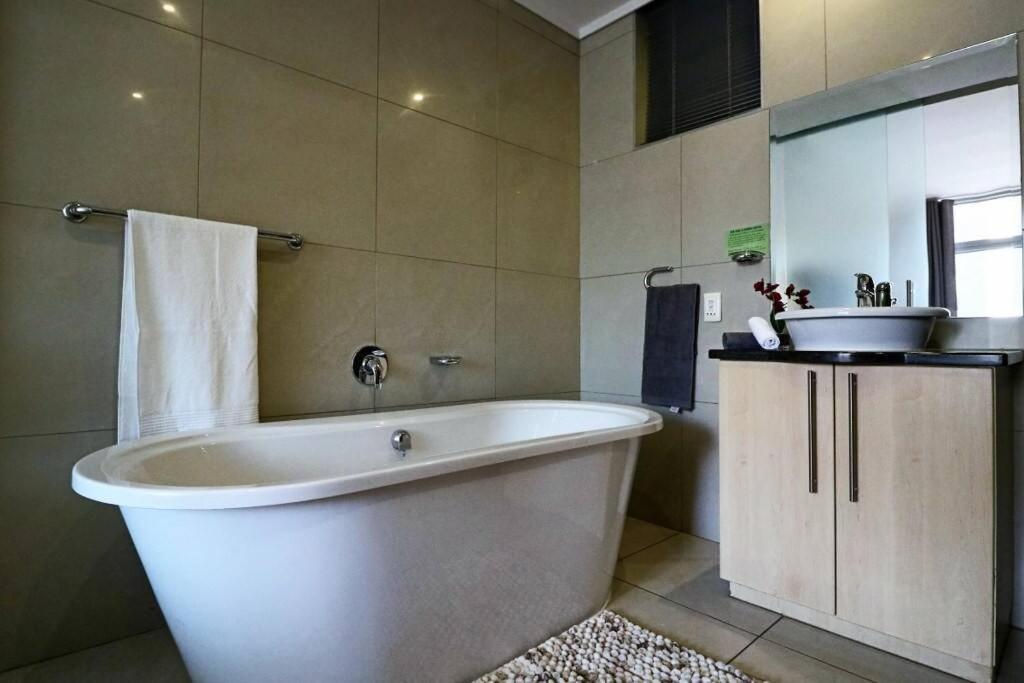 Upmarket Sandton Hydro Park Apartments Johannesburg Eksteriør billede